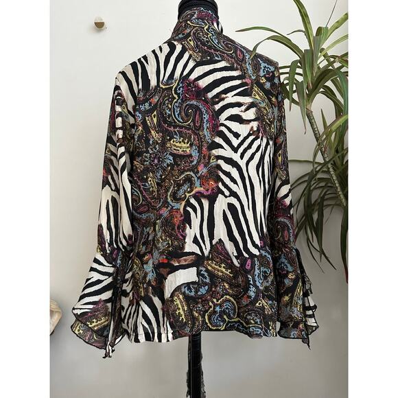 Le Caviar zebra paisley print ruffle lace tie front flare sleeve top Small - Picture 3 of 6
